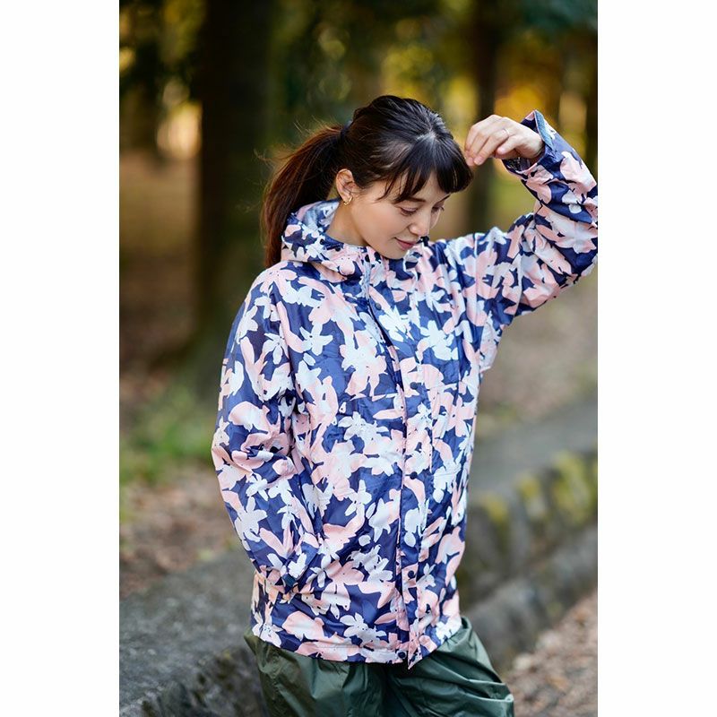 【新品タグ付き】レインスーツ（アイスブルー）Ｍ Makku クロスオーバーレインスーツフロール レディース上下セット